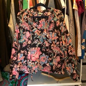 Floral blouse for work or fun!